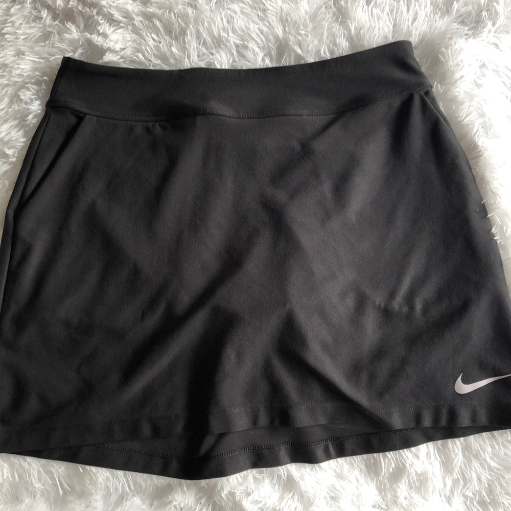 Size S (2-4) Nike black skort